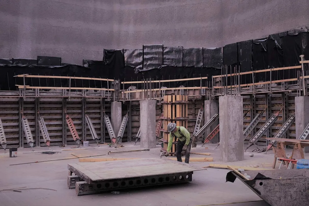 Jackson Street Garage construction